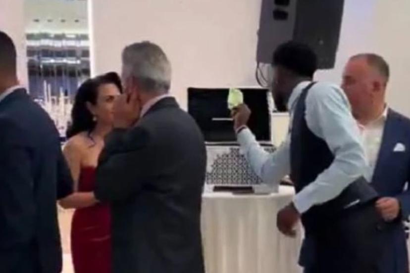 Bayern Münih'in yıldızı Alphonso Davies Türk düğününe katıldı