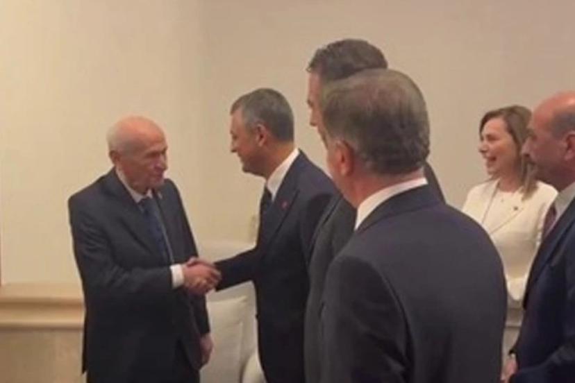 Devlet Bahçeli'den Özgür Özel'e: Maşallah çok hareketlisiniz