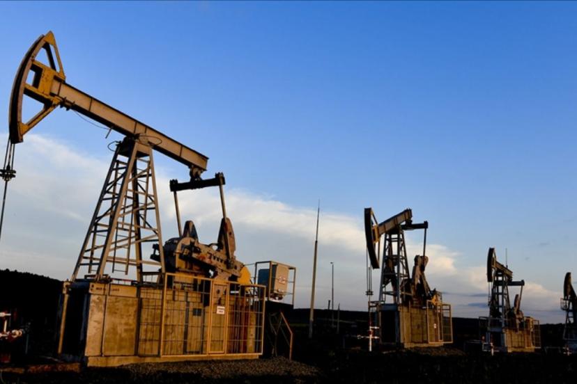 Rus petrolüne tavan fiyat uygulayanlara satış yasağında süre uzatıldı