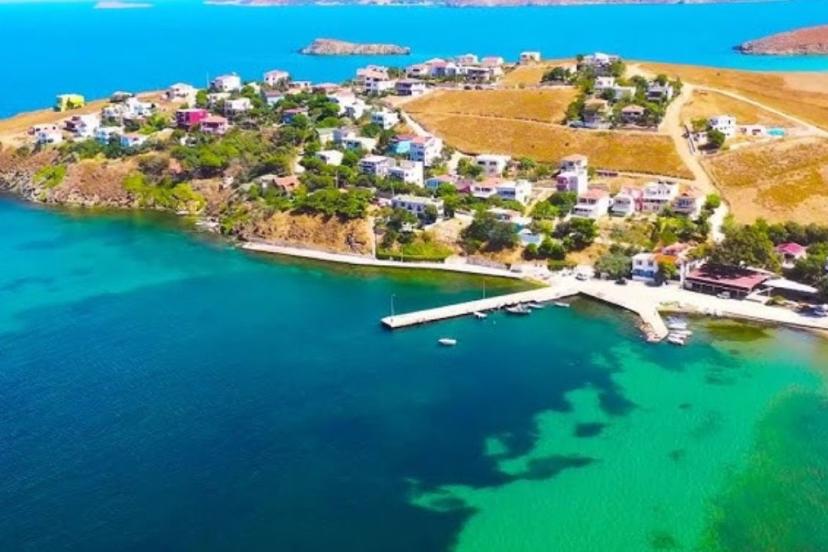 Ayvalık ve Cunda’ya rakip çıktı: Bu ada turist akınına uğruyor
