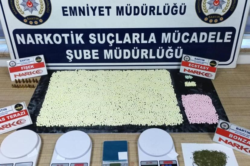 Bartın'da uyuşturucu operasyonu: 10 gözaltı
