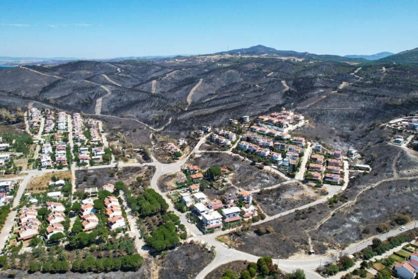İzmir'de yangından geriye gözyaşı kaldı: Oluşan hasar havadan görüntülendi