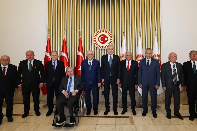 TBMM Başkanı Kurtulmuş, eski Meclis başkanlarıyla bir araya geldi