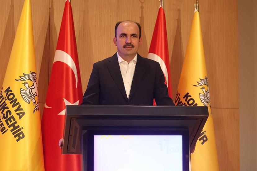 Uğur İbrahim Altay gençlere yönelik 'yaz' faaliyetlerini anlattı