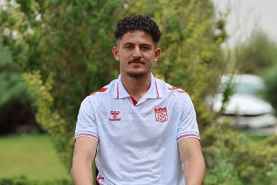 Emirhan Başyiğit: Sivasspor'u çok iyi yerlere getireceğimize eminim