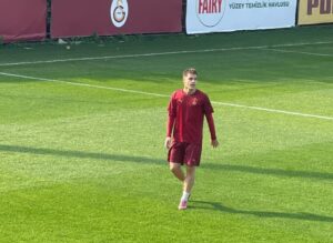 GALATASARAY U19’DA BÜYÜK SEVİNÇ: EFE GÜNDAL FIRTINASI YENİDEN BAŞLIYOR!