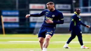 FENERBAHÇELİ SKRİNİAR’IN EVİNDE HIRSIZLIK İDDİASI: 37 BİN DOLAR KAYIP