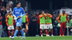 Brezilya Basınında Derbi Yankısı: Ederson ve Talisca Gündemde