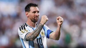 ARJANTİN’DEN GÜÇLÜ BAŞLANGIÇ: MESSİ’Lİ SEFERLE CEZAYİR’İ 3-0 MAĞLUP ETTİ
