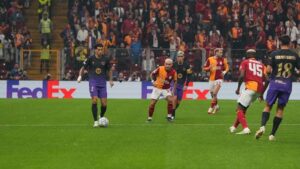Galatasaray, Barcelona’ya 4-1 Mağlup Oldu