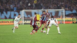 Trabzonspor’dan Beşiktaş’a 2-0’lık Darbe! Thomas Reis Tarihe Geçti